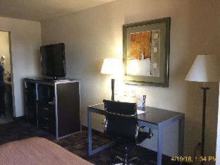 Best Western Windsor Pointe Hotel & Suites-At&T Center San Antonio Room photo